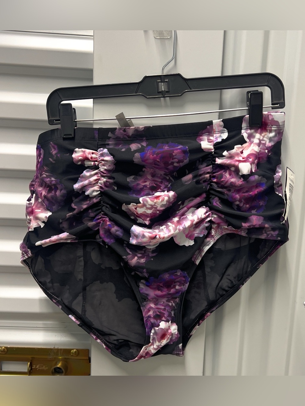 Torrid Swim Bikini Bottom Plus Size 2 New Purple Black Print Ruched Slimming